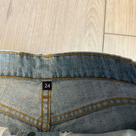 Carmar Denim Los Angeles Helen Shorts Size 24 Distressed - Picture 8 of 10
